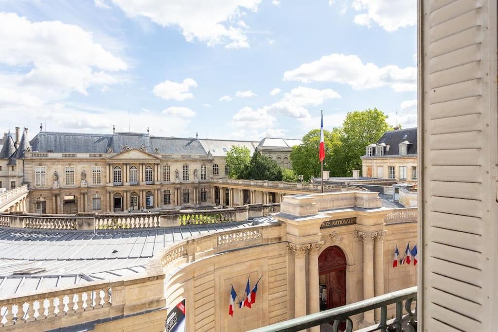 Апартаменты Le Marais, Fantastic View On Archives Nationales Париж Экстерьер фото